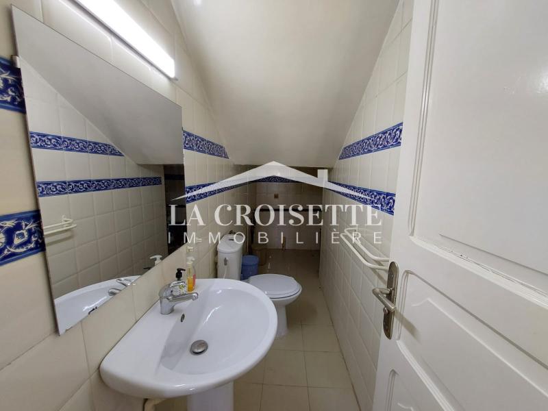 Villa S+4 avec piscine à La Marsa